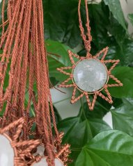 privesek inti kristal